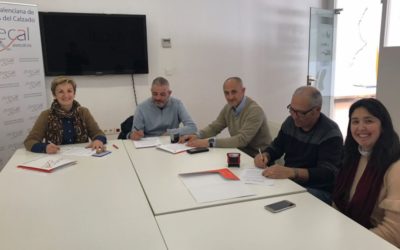 Los sindicatos UGT y CCOO pactan con la patronal del calzado valenciano las condiciones de las vacaciones