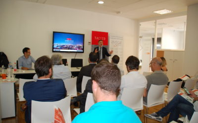 AVECAL reúne a empresarios en un taller profesional para mejorar las potencialidades de las pymes en la gestión comercial en el mundo digital