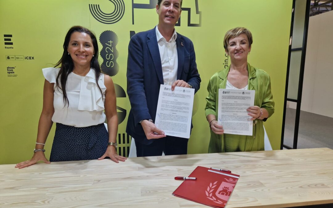 El Ayuntamiento de Elda y Avecal renuevan su colaboración para impulsar la formación de los eldenses en el calzado